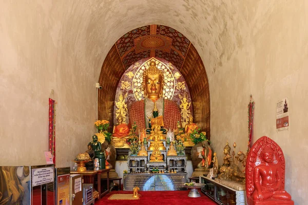 Chiang Mai Tailândia Novembro 2018 Estátua Buda Dentro Antigo Padoga — Fotografia de Stock