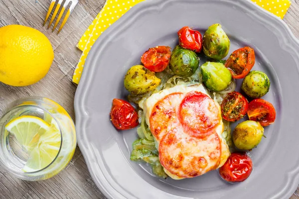 Fish Baked Cheese Tomatoes Brussels Sprouts Cherry Tomatoes Delicious Dish — Stock Photo, Image