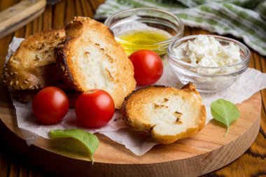 Tost ekmek ve tereyağı, baget, yemek, Kahvaltı
