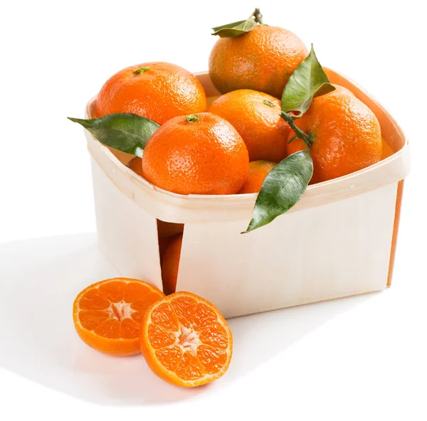 Caixa cheia de clementinas . — Fotografia de Stock