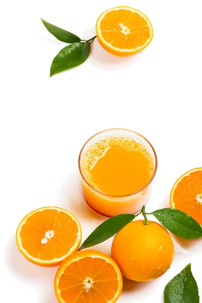 Glass of freshly pressed orange juice — Stock Photo, Image