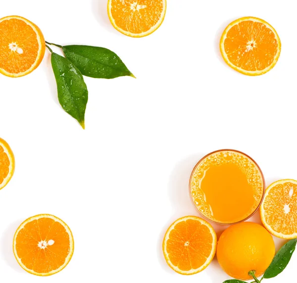 Juice and orangrs, above view. — Stock Photo, Image