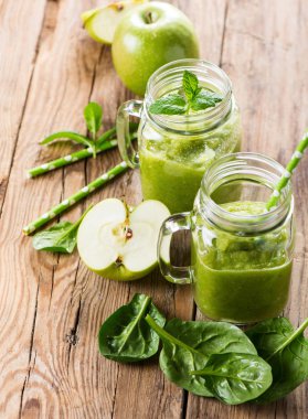 Sebze ve meyve güler yüzlü