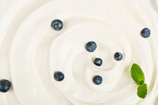 Fresh White Yogurt Background. — Stock Photo, Image