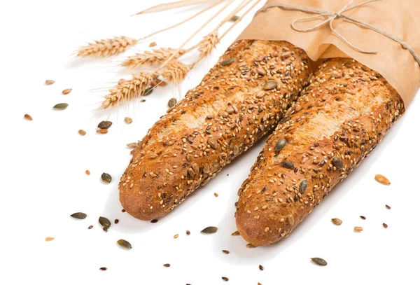 Два хлеба с зерновыми хлопьями . — стоковое фото
