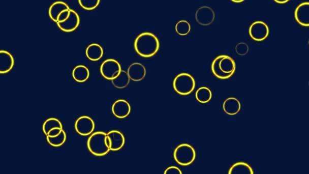 Animación abstracta. Anillos luminosos dorados volando sobre un fondo azul. 4k — Vídeo de stock