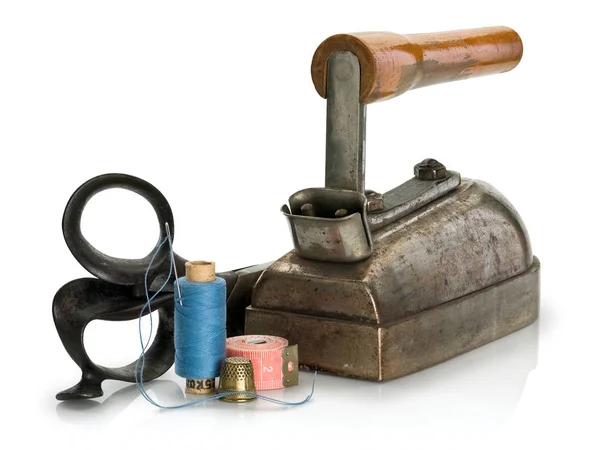 Ancient, professional tools of the tailor — Stock Photo, Image