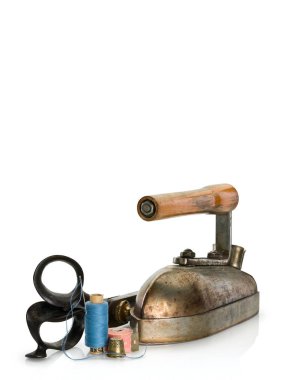 Terzinin eski, profesyonel aletleri.