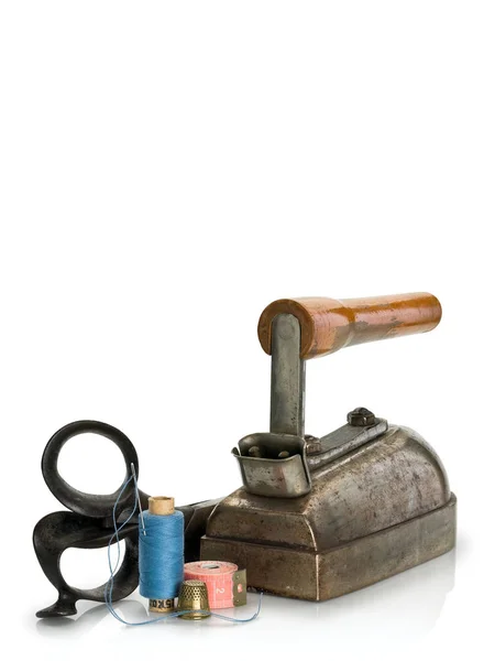 Ancient, professional tools of the tailor — Stock Photo, Image