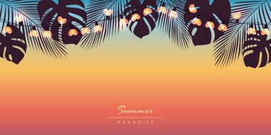 Peri ışığı ve palmiye yapraklarıyla tropik yaz cenneti