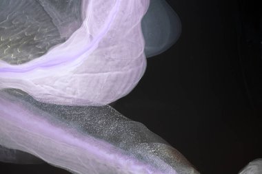 Mavi, pembe, yeşil, mor, kırmızı, kırmızı, sarı, siyah bir arka plan. Orijinal alkol mürekkebi resminin bir parçası. Modern sanat. Soyut renkli arka plan, duvar kağıdı. Mermer dokusu. Modern afişler için Sıvı Sanat, ruhani grafik tasarımı.