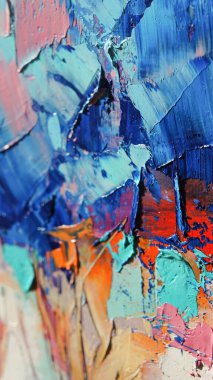 Parça. Çok renkli desenli boya. Soyut sanat geçmişi. Tuval üzerine yağ. Sert fırça darbeleri. Yağlı boya ve palet bıçağıyla yapılmış bir resmin yakın çekimi. Yüksek desenli, yüksek kaliteli detaylar.