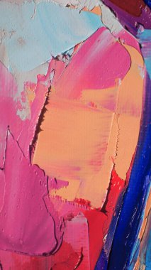 Parça. Çok renkli desenli boya. Soyut sanat geçmişi. Tuval üzerine yağ. Sert fırça darbeleri. Yağlı boya ve palet bıçağıyla yapılmış bir resmin yakın çekimi. Yüksek desenli, yüksek kaliteli detaylar.