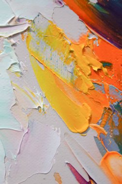 Parça. Çok renkli desenli boya. Soyut sanat geçmişi. Tuval üzerine yağ. Sert fırça darbeleri. Yağlı boya ve palet bıçağıyla yapılmış bir resmin yakın çekimi. Yüksek desenli, yüksek kaliteli detaylar.