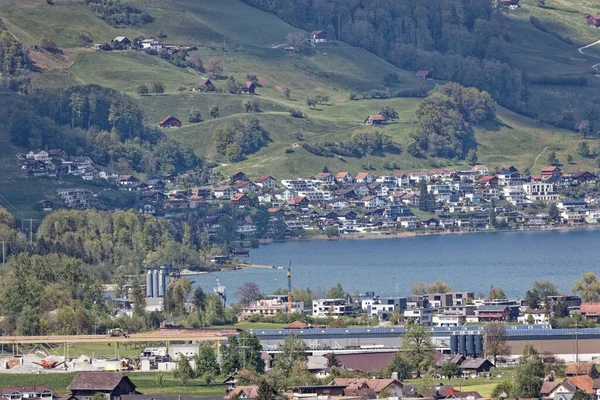 Giswil Dorf Und Sarnersee Von Raststtte Giswil Schweiz — Stockfoto