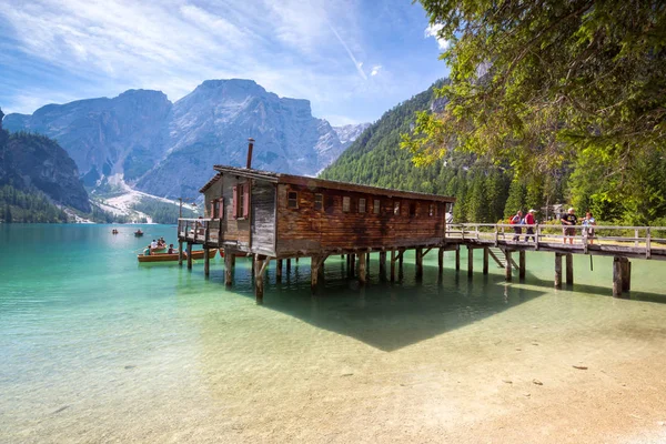 Lago di Braies - lake in Doomites — Stock Fotó