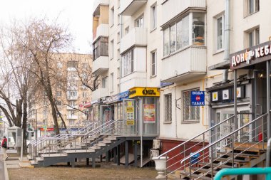 Bir apartmanın dahili numarası.