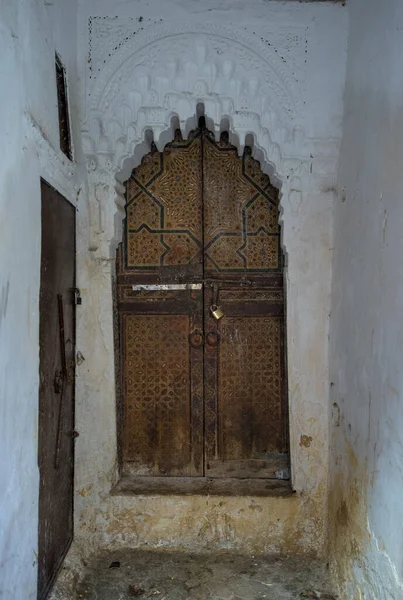 Traditional Moroccan Style Design Ancient Wooden Entry Door Old Medina — Stock Photo, Image