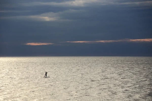 Alleen op zee — Stockfoto