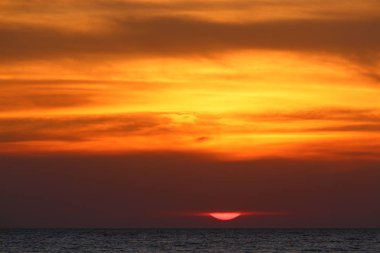 Turuncu günbatımı