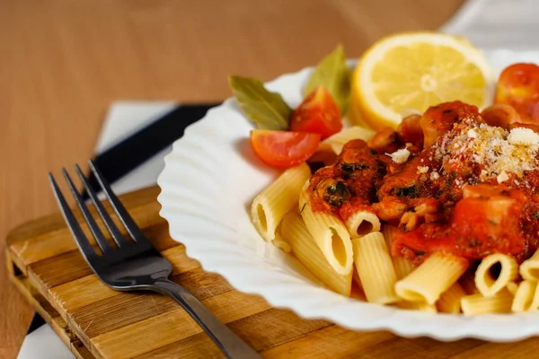 Deniz ürünleri makarna