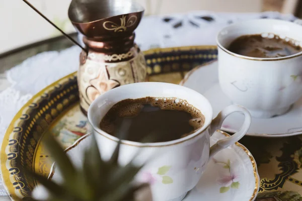 Tasses Café Noir Sur Plaque Rustique — Photo