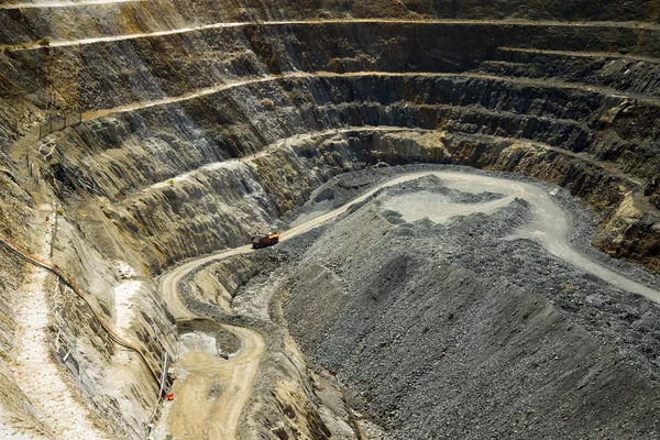 Yeraltından benim kamyon