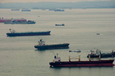 Singapur Boğazı 'nda tanker gemileri