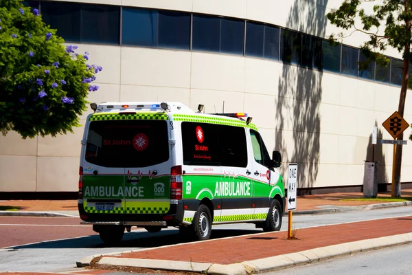 Perth Australia Marzo 2020 San Juan Ambulancia Enviado Ciudad — Foto de Stock