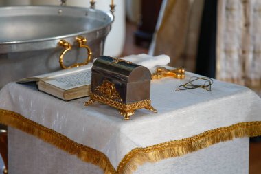 Kilise Vaftiz Malzemeleri