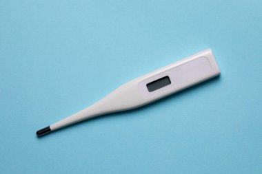 İnsan vücut ısısını ölçmek için dijital termometre