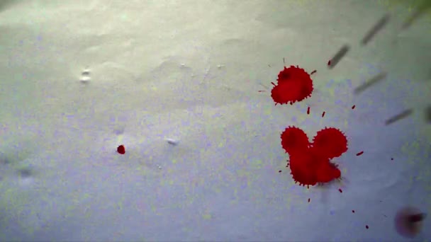 白底上的血迹和刀片 — 图库视频影像