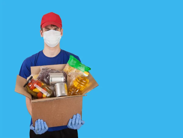 Ein Junger Mann Ein Freiwilliger Mit Medizinischer Maske Und Gummihandschuhen — Stockfoto