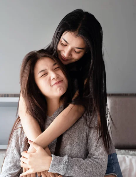 Two Beautiful Women Hugging Together Loved Feeling Roommate Good Friendship — Stock Photo, Image