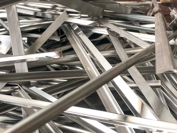 Die Stahlabfälle Metallhaufen Edelstahlmüll Metallmüll Bereiten Sich Auf Recycling Und — Stockfoto