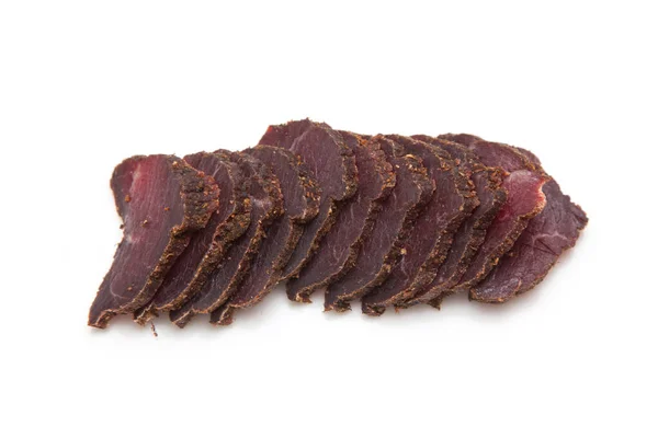 Beef Biltong Güney Afrika Usulü Kurutulmuş Beyaz Bir Stüdyoda Izole — Stok fotoğraf