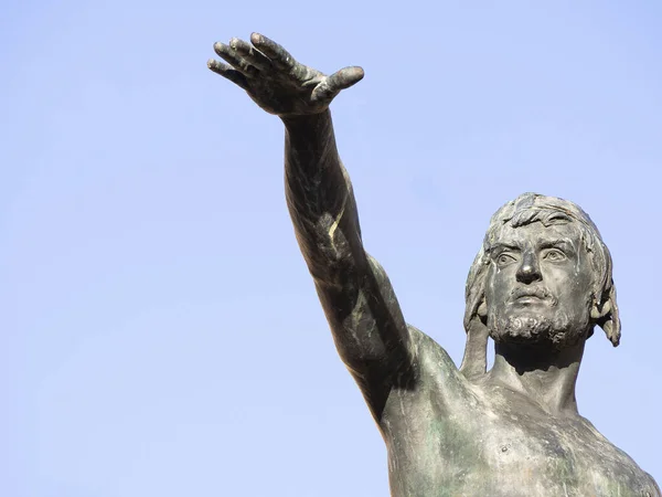 Plaza Viriato, Zamora İspanya 'daki heykelinin aynısı.