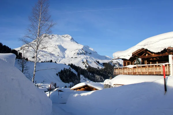 Προβολή του Lech am Arlberg το χειμώνα — Φωτογραφία Αρχείου