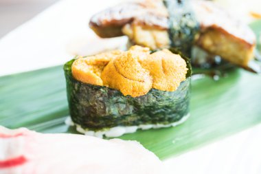 Suşi tarih seçici odak noktası