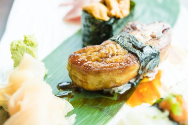 Suşi tarih seçici odak noktası