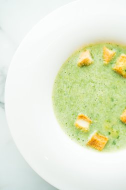Yeşil ıspanak krem çorbası