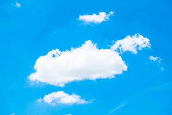 White clouds on blue sky — Stock Photo, Image