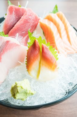 Ham taze Sashimi