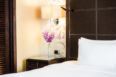 Beyaz yastık Yatak Dekorasyon