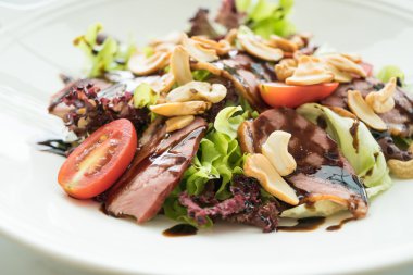 ördek salatası