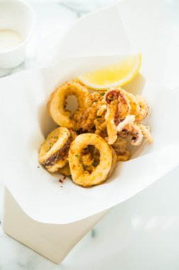 lezzetli kalamar yüzük