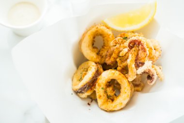 lezzetli kalamar yüzük