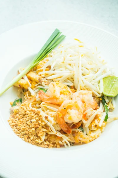 Karides ile kızarmış erişte