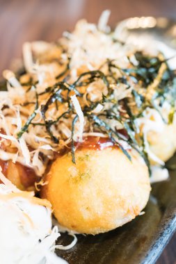 Kalamar top ya da Takoyaki 
