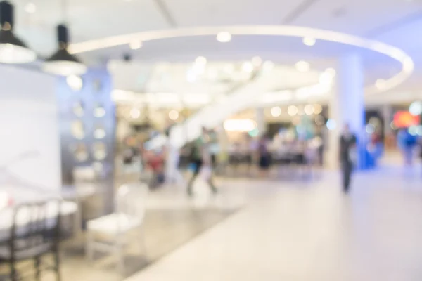 Centro commerciale e vendita al dettaglio negozio interno — Foto Stock